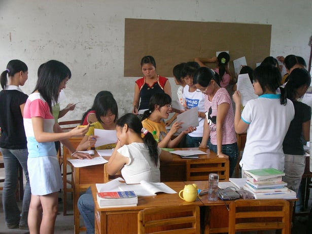 Discussion With Children In The Classroom